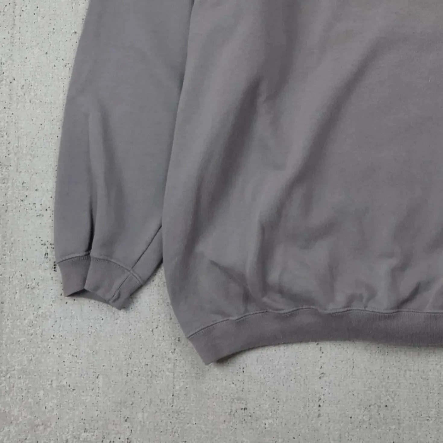 Reebok Sweatshirt (XL)