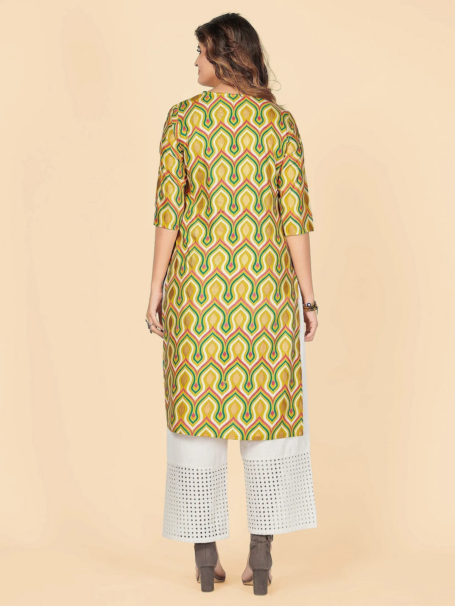 Women'S Foil Print Straight Rayon Yellow Stitched Kurta