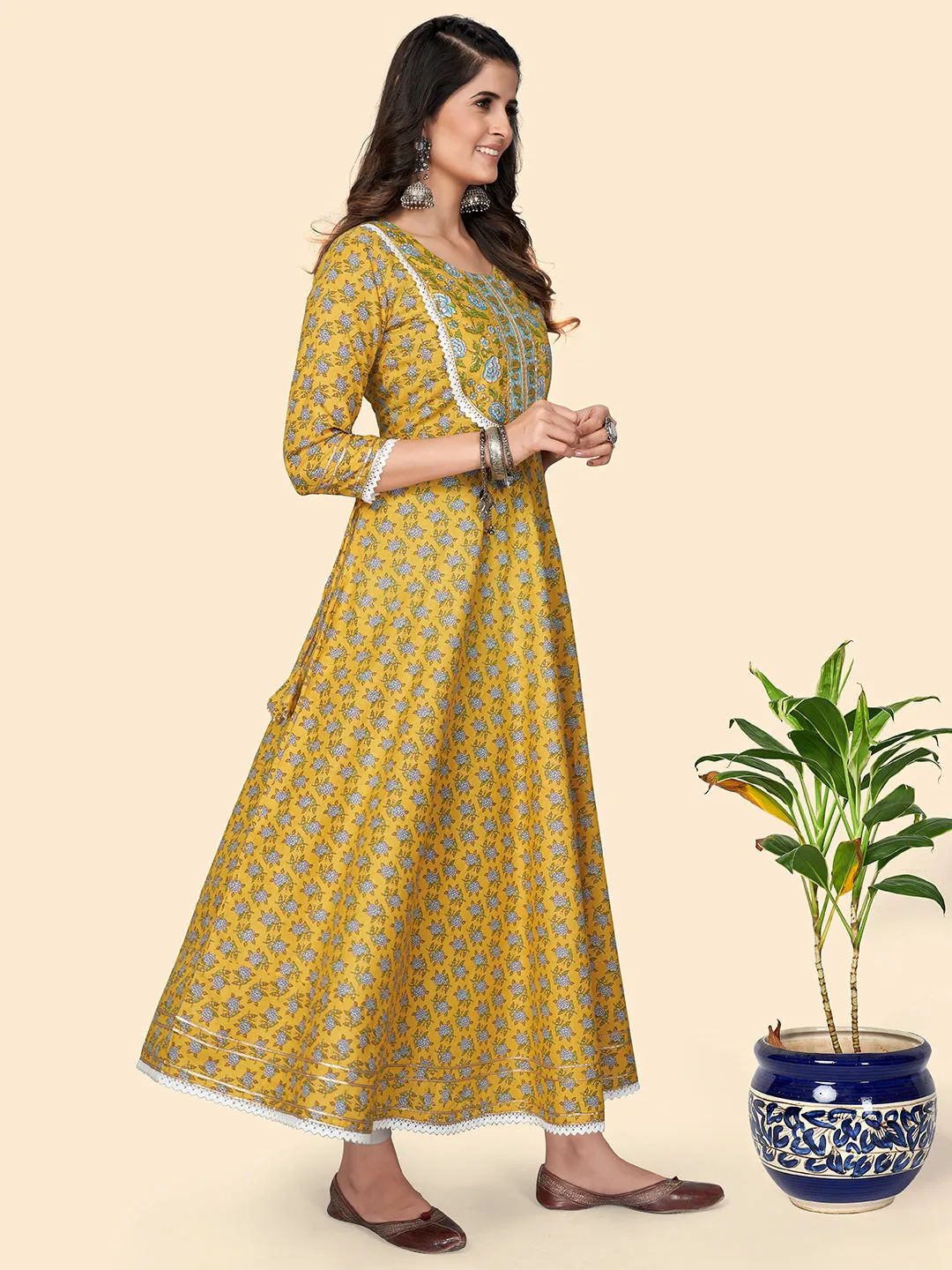 Women'S Print & Lace Work Anarkali Cotton Yellow Stitched Kurta